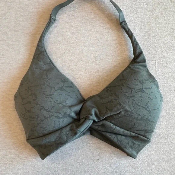 NVGTN Breakthrough Seamless Set Leggings XS and Sports Bra S - Picture 5 of 9